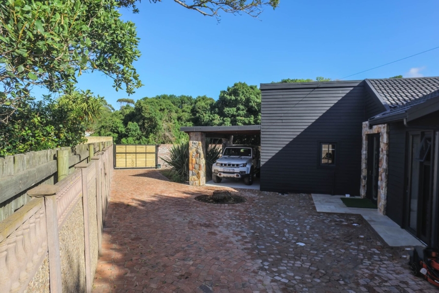 3 Bedroom Property for Sale in The Island Western Cape